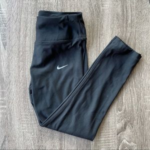 Nike Dri Fit Capri Leggings